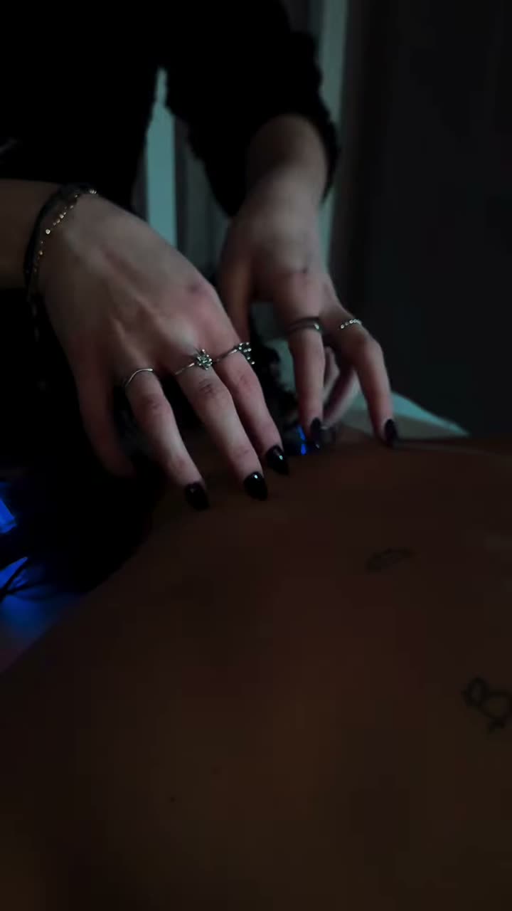 La Grattineria — le cuffie ASMR accese